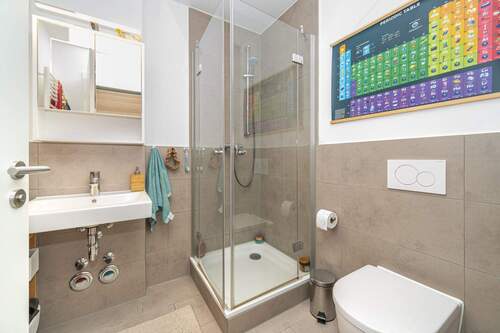 Duschbad mit Fenster - 