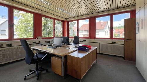 Büro - Büro mit 221,00 m&sup2; in Schönaich zur Miete