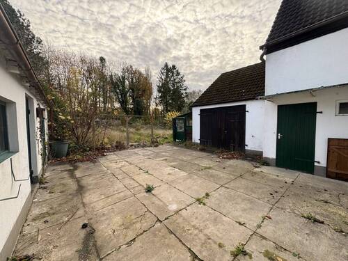 Hinterhof - Grundstück zum Kaufen in Kiel / Suchsdorf