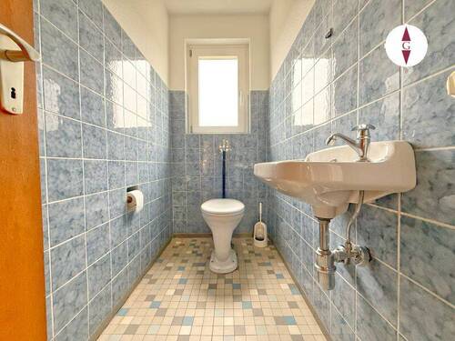 Gäste WC EG - Mehrfamilienhaus, Wohnhaus mit 190,00 m&sup2; in Bühlertal zum Kaufen