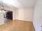 Esszimmer im 1.OG - 8 Zimmer Doppelhaushälfte zum Kaufen in Mülheim-Kärlich