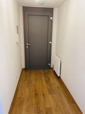 Bild 2 - 3 Zimmer Etagenwohnung zum Kaufen in Neuenburg