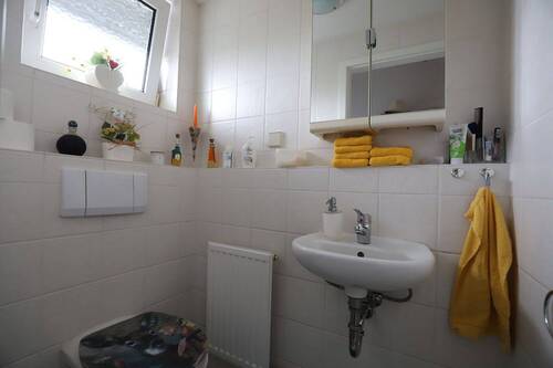 Gäste-WC - 4 Zimmer Reihenendhaus in Bernau