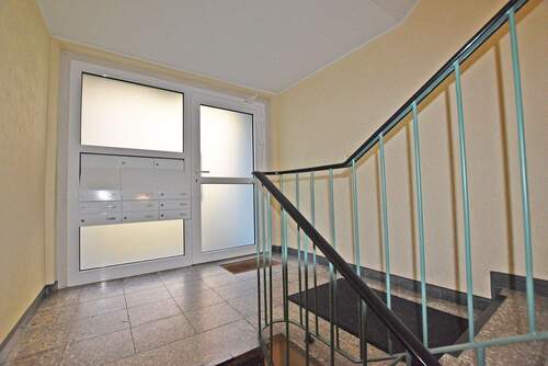 Treppenhaus - 2 Zimmer Etagenwohnung zum Kaufen in Essen