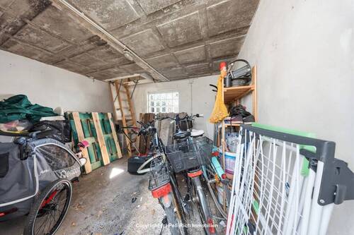 Abstellraum im Hof - 