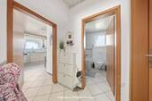 Flur - 3 Zimmer Etagenwohnung zum Kaufen in Rülzheim
