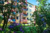 Hausansicht - Wohnvergnügen verteilt auf 2 Zimmer