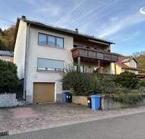 Zwei- bis Dreifamilienhaus mit Garten und Garage - Lambsborn