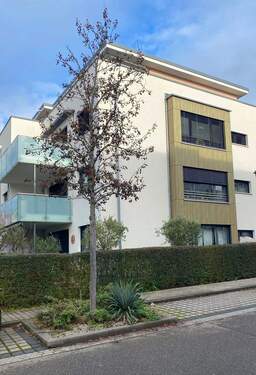 Bild 1 - Elegante Wohnung mit Lift und TG