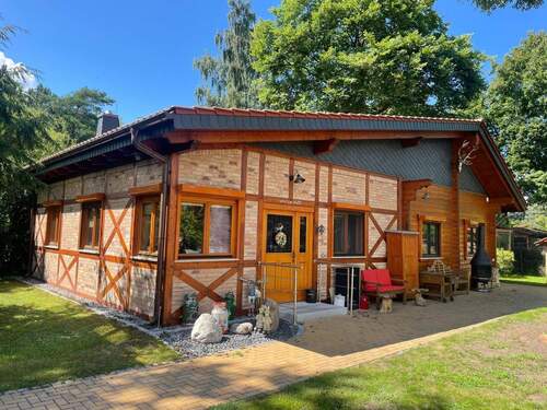 Hausansicht.jpeg - 4 Zimmer Bungalow zum Kaufen in Oranienburg