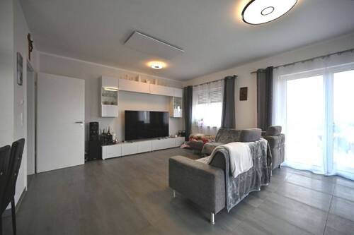 Wohnbereich EG - Einfamilienhaus mit 166,80 m&sup2; in Neustadt zum Kaufen