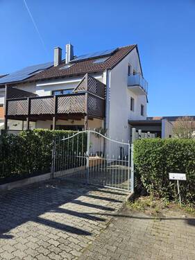 20260407_163120.jpg - Top modernisierte DHH mit herrlichem Garten