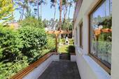 Weg zur hinteren Terrasse - 
