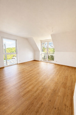 Beispiel Wohnzimmer - 8 Zimmer Mehrfamilienhaus, Wohnhaus in Wilsdruff