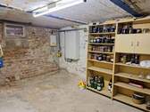 Vorratskeller mit Hausanschlüssen - 