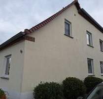 Vollunterkellerte Doppelhaushälfte mit großzügigem Grundstück! - Zeitz