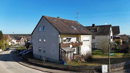 Rückansicht - 4 Zimmer Etagenwohnung zum Kaufen in Roth