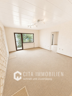 Wohnzimmer - 2 Zimmer Etagenwohnung zum Kaufen in Edingen-Neckarhausen