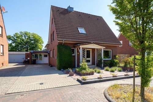 Bild 1 - Ihr neues Zuhause in Osterwald - Einfamilienhaus mit viel Potenzial