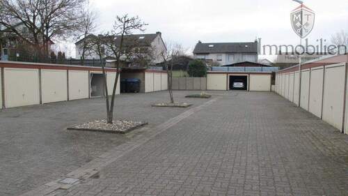Garagenhof mit 1 im Preis inbegriffenen Garage - 