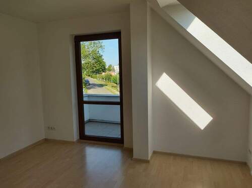 SZ 1 mit Balkon noch vorn - 