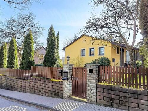 Außen - 4 Zimmer Einfamilienhaus zum Kaufen in Königstein im Taunus