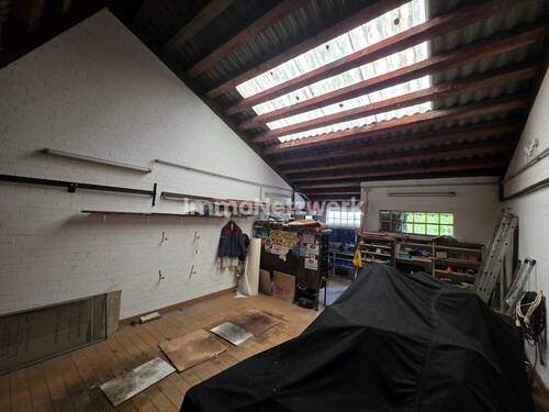 Garage - 