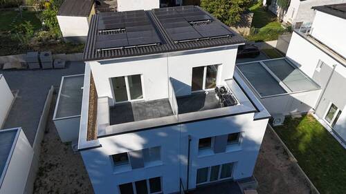 Solingen_Klauberstr_Eingang - 5 Zimmer Reihenendhaus zum Kaufen in Solingen