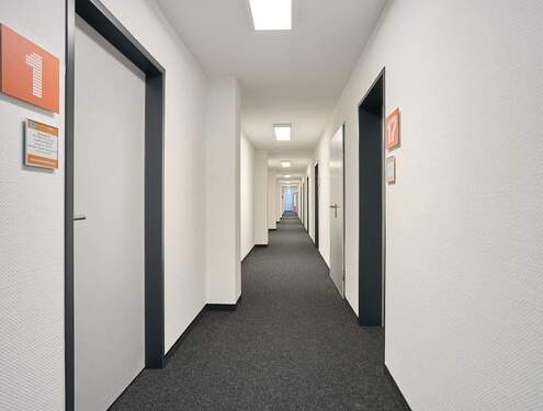 Flur - Büro in Neuss zur Miete