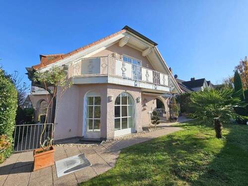 Rückansicht Terrasse - 7 Zimmer Einfamilienhaus zum Kaufen in Hösbach