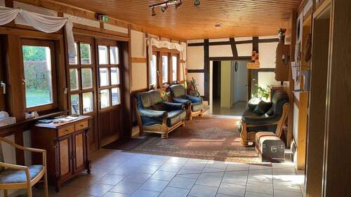 Eingangsbereich/Verbinder - 