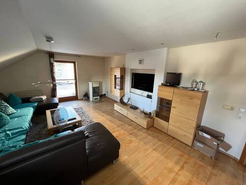 Wohnen ETW 1 - Mehrfamilienhaus, Wohnhaus zum Kaufen in Wiesenfelden