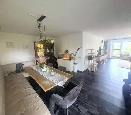 Bild 2 - 3 Zimmer Etagenwohnung zum Kaufen in Aalen