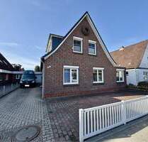 Großzügiges Einfamilienhaus mit zwei Wohneinheiten in begehrter Lage von Heide!