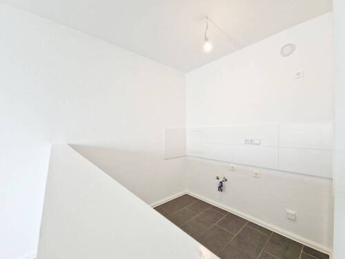 Küche - Musterfoto - 4 Zimmer Etagenwohnung in Chemnitz
