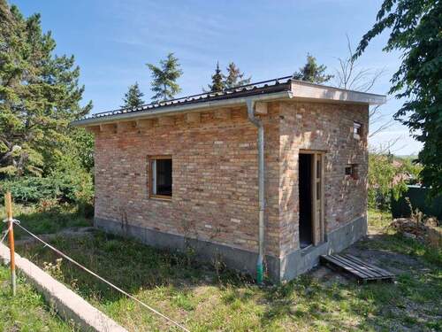 Rückseite - Eigentumsgarten MIT NEUEM BUNGALOW in Schwerborn
