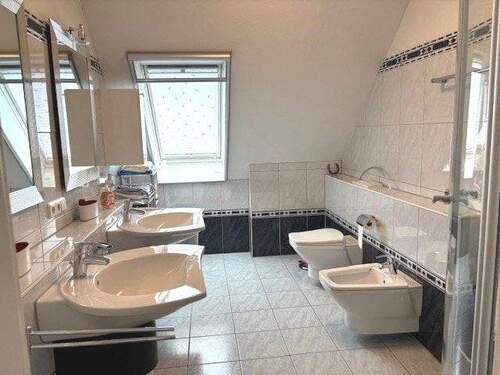 Kinderbad mit Dusche - 