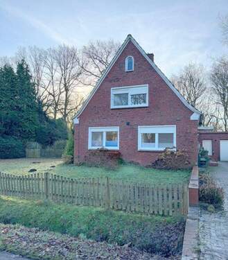 Strassenansicht (2) - 4 Zimmer Einfamilienhaus zur Miete in Westoverledingen