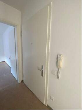 Hausflur - 2 Zimmer Etagenwohnung in Roßtal