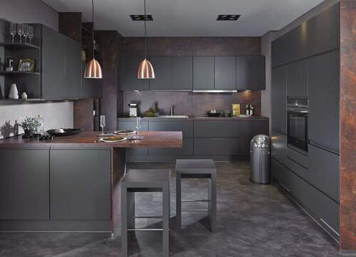 Edle Küche in Anthrazit - 5 Zimmer Bungalow in Chemnitz