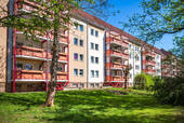 Hausansicht - Beliebte 3-Raum-Wohnung in Bestlage