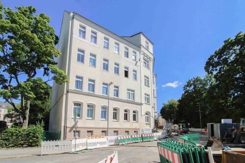 Seitenansicht - Vermietete 2- Raum- Wohnung im Altbaucharme in Chemnitz Lutherviertel