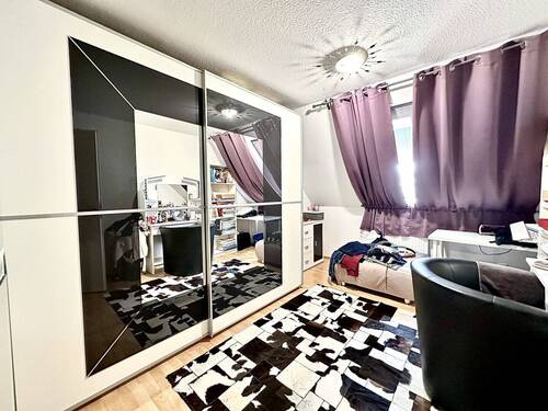 Ankleidezimmer oder Kinderzimmer - 