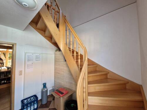 Treppenhaus zu den Wohnungen - 