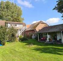 Wohnhaus mit Einliegerwohnung und viel Nutzfläche auf 3.300 m² Gemeinde Jade