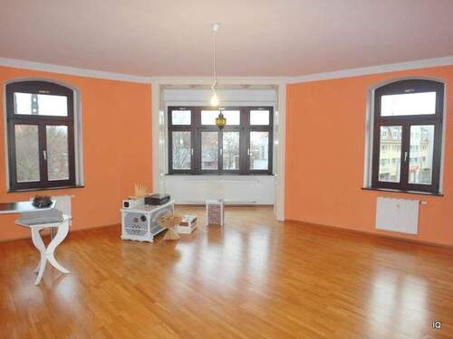 Wohnzimmer - 3 Zimmer Etagenwohnung in Dresden