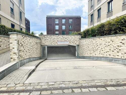 Tiefgarageneinfahrt - 