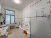 Badezimmer - Wohnung EG - 