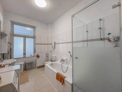 Badezimmer - Wohnung EG - 