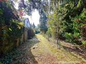 Geh-, Fahr- und Leitungsrecht 3,5 m breit - 